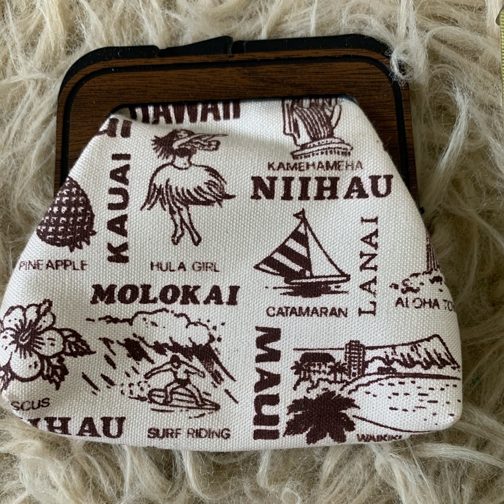 Hawaiian vintage coin purse 🍂